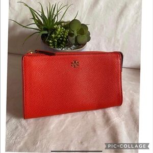 ✨🆕✨Brand New Tory Burch Clutch Bag